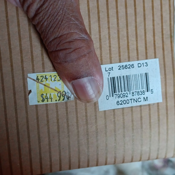 Shoes - Picture 5 of 5